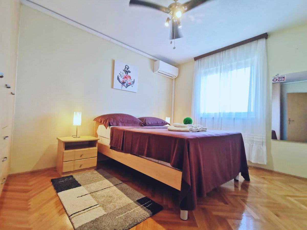 Villa Lille Trogir Extérieur photo